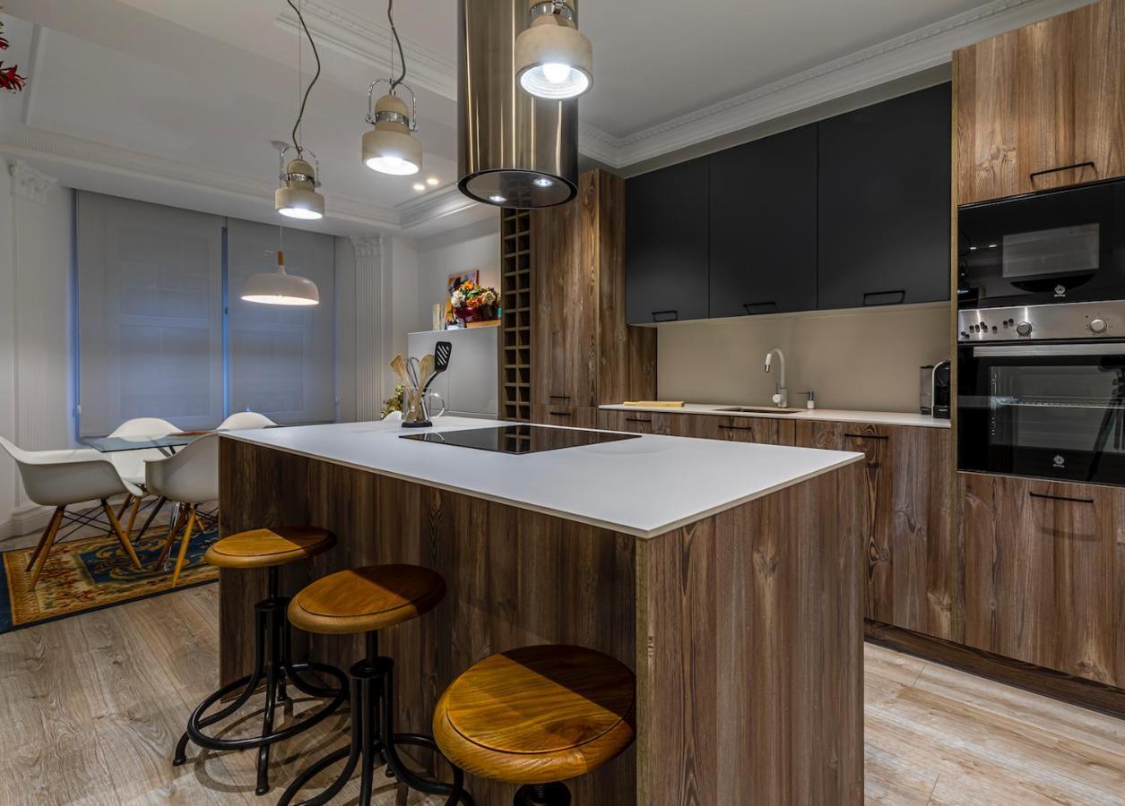 110 M2 Central Apartment In Abando Close To Guggenheim With Parking 毕尔巴鄂 外观 照片