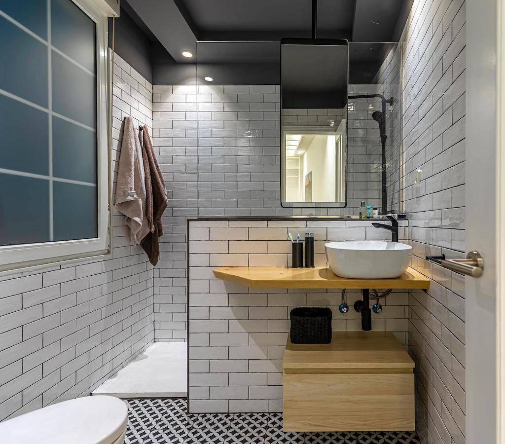 110 M2 Central Apartment In Abando Close To Guggenheim With Parking 毕尔巴鄂 外观 照片