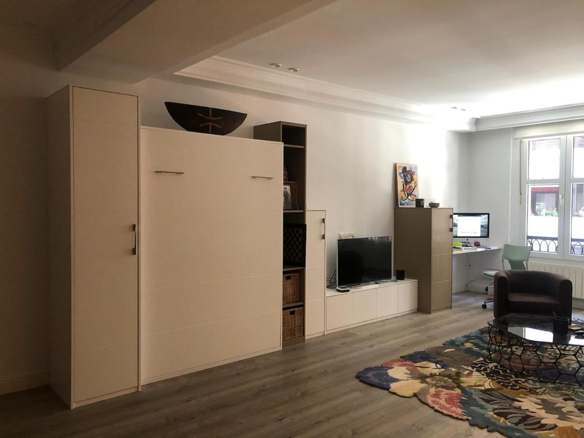 110 M2 Central Apartment In Abando Close To Guggenheim With Parking 毕尔巴鄂 外观 照片